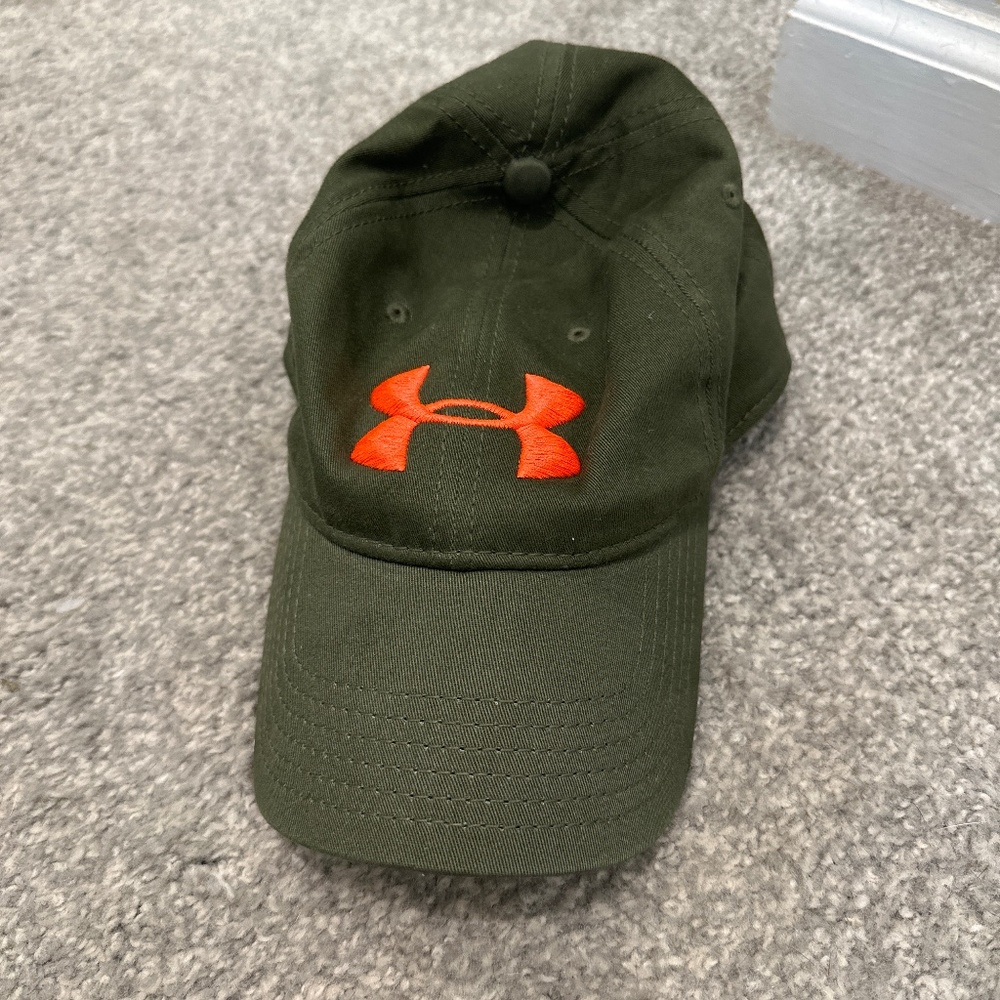 Men’s Under Armor hat